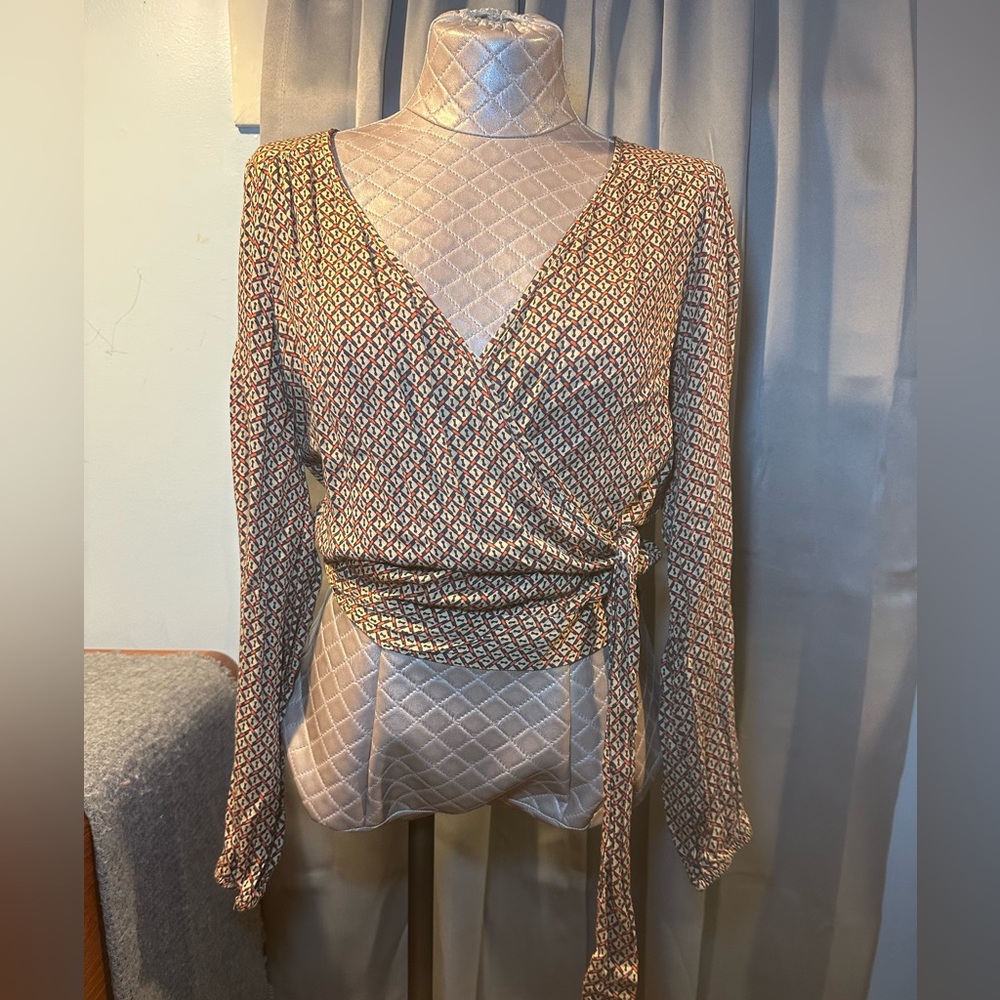 Maria Filo (True) Wrap Top Size Petite Key Hole Pattern Viscose Brazil